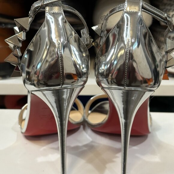 Christian Louboutin Silver Leather Sandal - Picture 7 of 7
